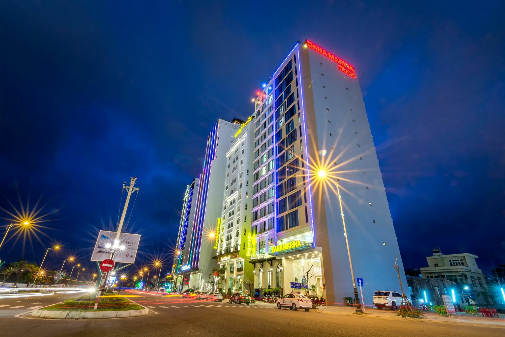 Dana Marina Boutique Hotel Da Nang Bagian luar foto