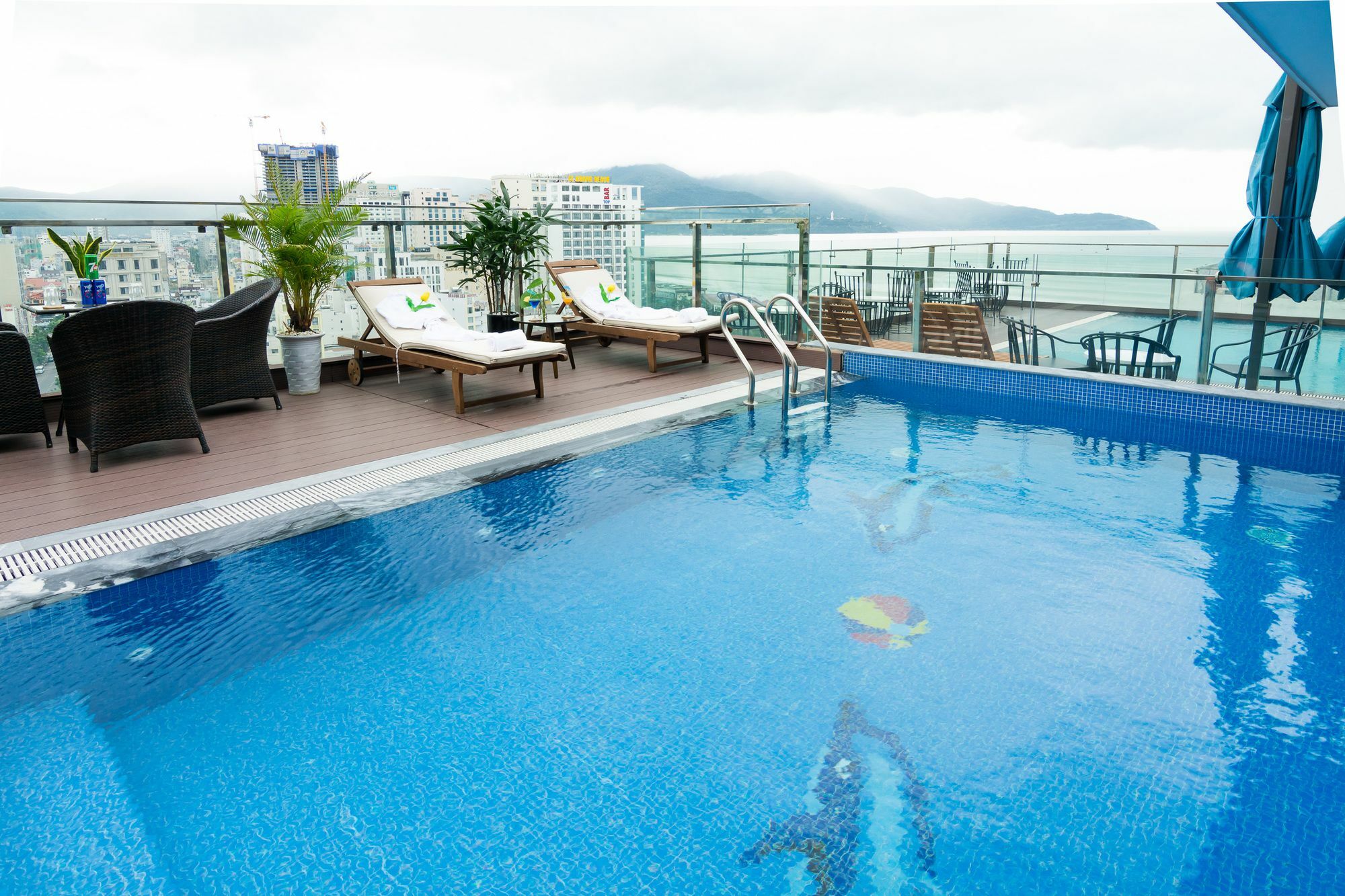 Dana Marina Boutique Hotel Da Nang Bagian luar foto