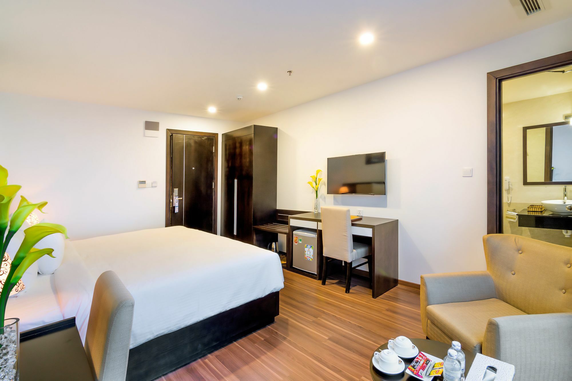 Dana Marina Boutique Hotel Da Nang Bagian luar foto