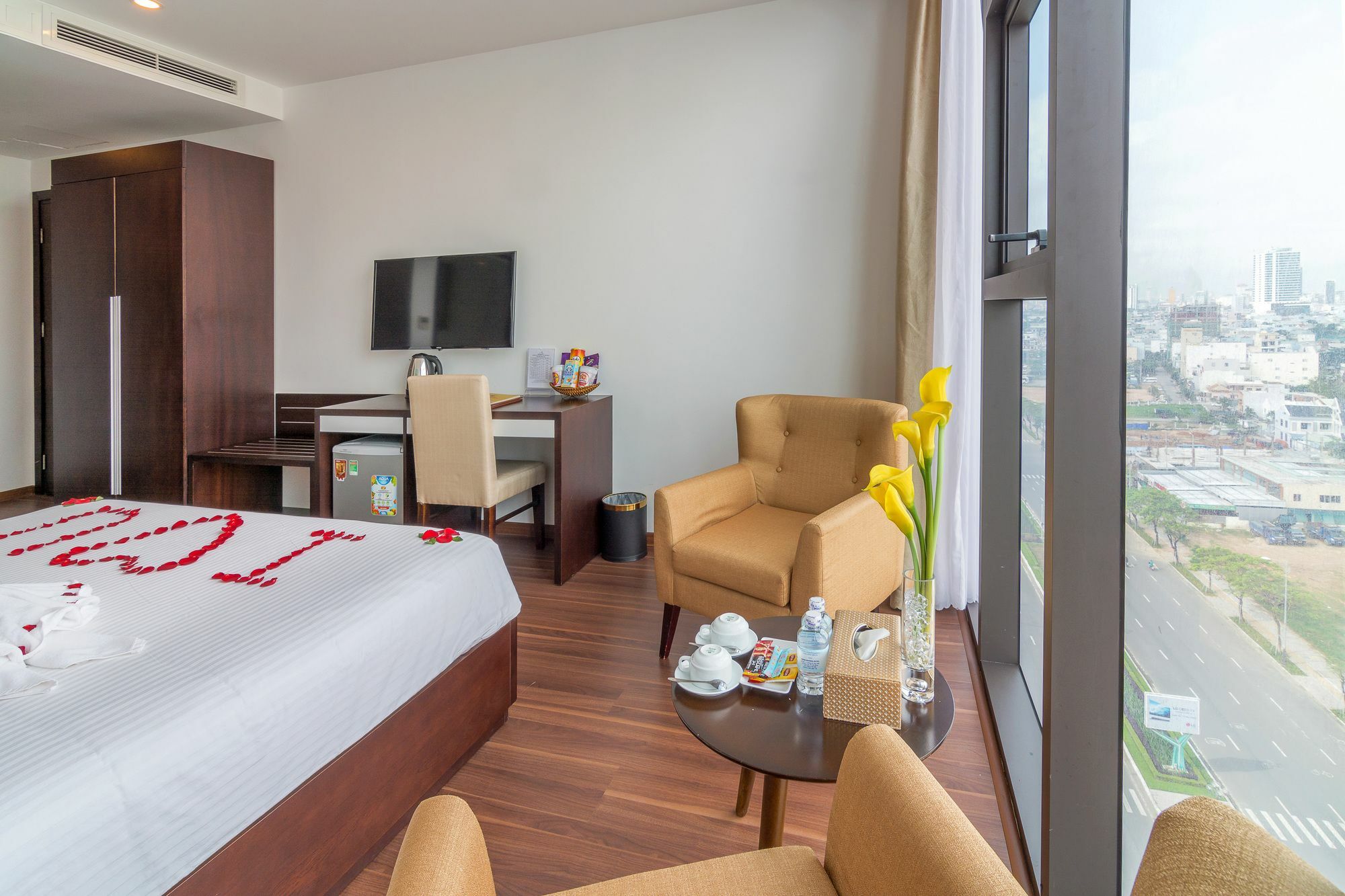 Dana Marina Boutique Hotel Da Nang Bagian luar foto